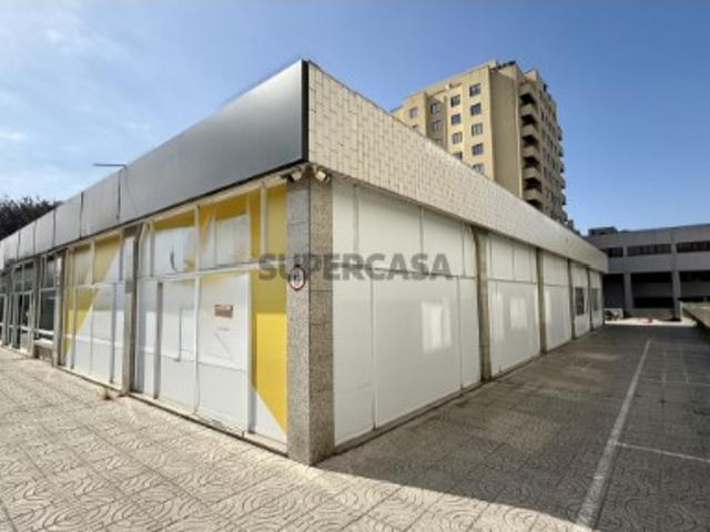 Armazém venda em Porto