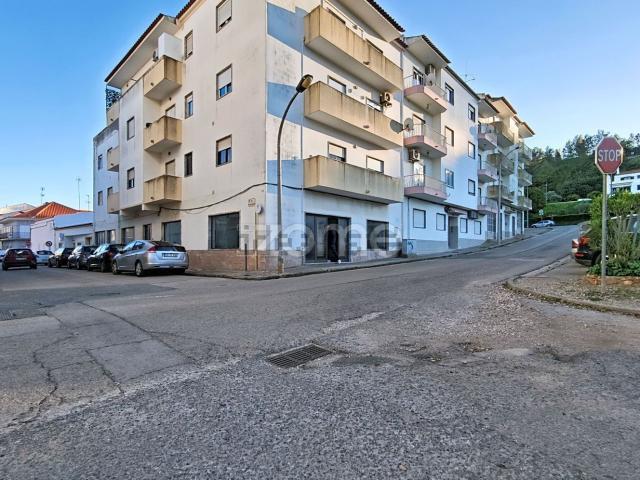 Loja venda em São Bartolomeu De Messines, Faro