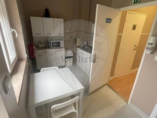 Armazém alugar em Vila Verde, Gondomar