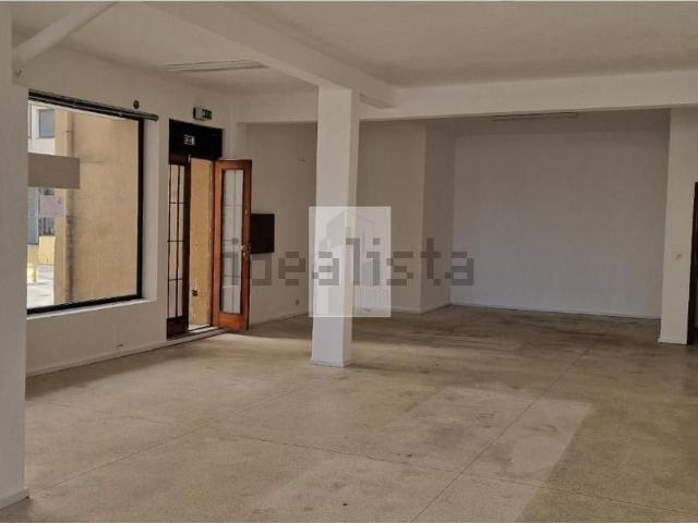 Ponto Comercial alugar em Gondomar, Carregais