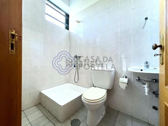 Armazém alugar em Vila Nova De Gaia, Porto