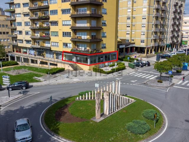 Ponto Comercial alugar em São João Da Madeira
