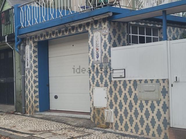 Armazém alugar em São João Da Madeira, Aveiro