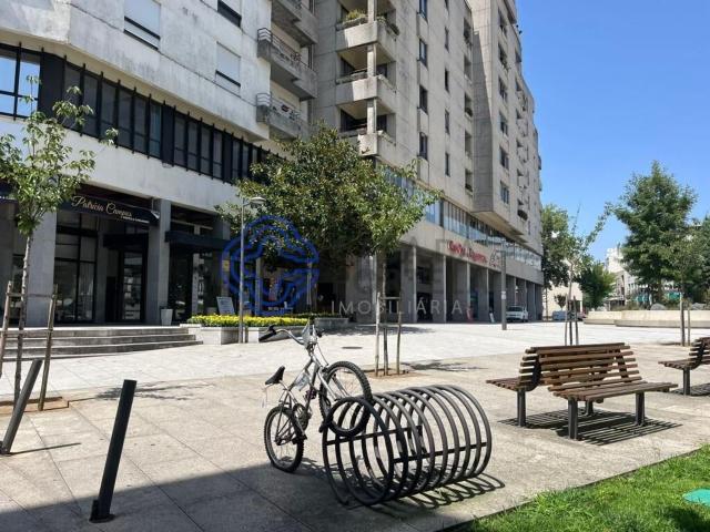 Loja venda em São João Da Madeira, Aveiro