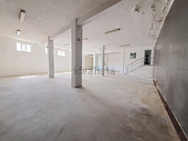 Armazém venda em São João Da Madeira, Aveiro
