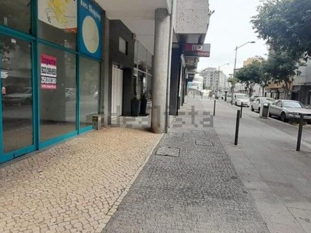 Ponto Comercial alugar em São João Da Madeira