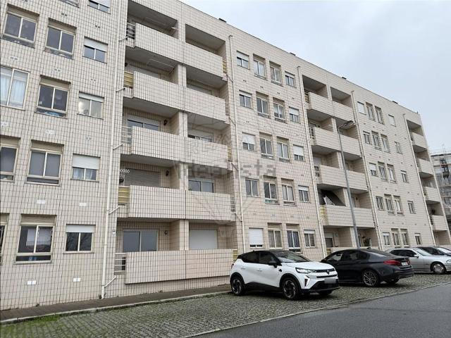 Armazém venda em Moalde, Porto