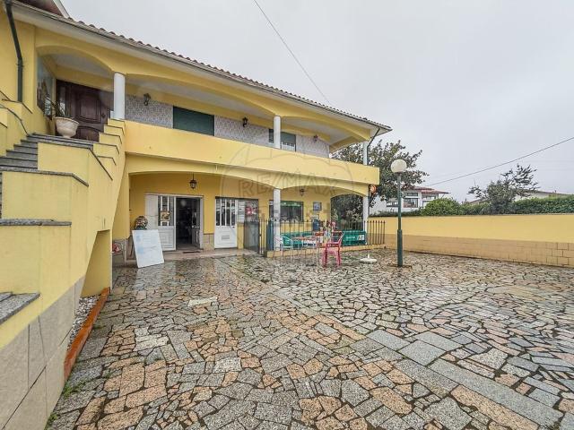 Loja venda em Santa Maria Da Feira, Aveiro