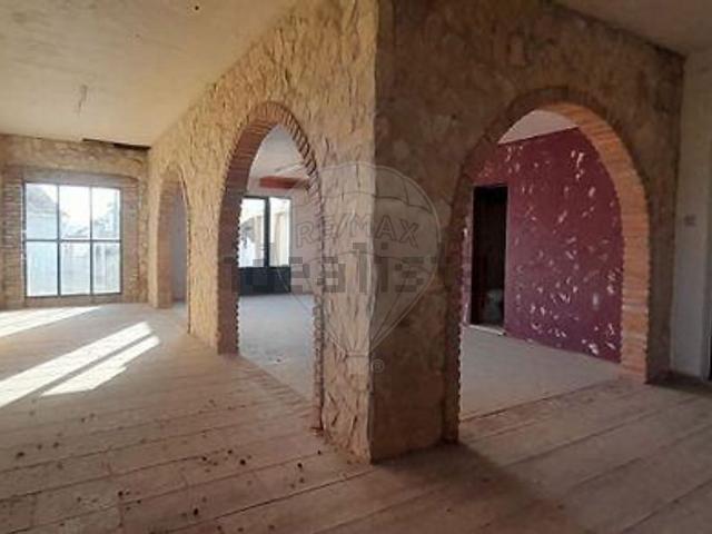 Armazém alugar em Tomar, Santarém