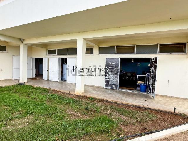 Armazém venda em Albufeira e Olhos de Água, Albufeira