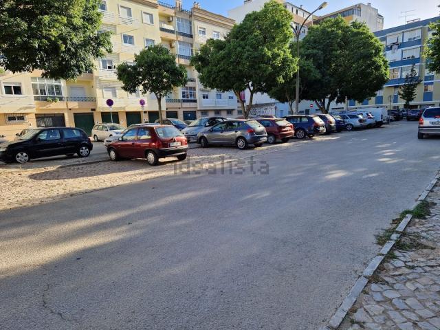 Loja alugar em Pinheirinhos, Setúbal