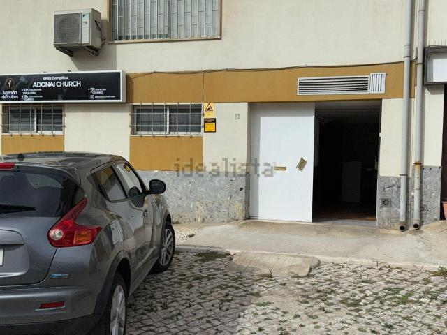 Armazém alugar em Pinheirinhos, Setúbal