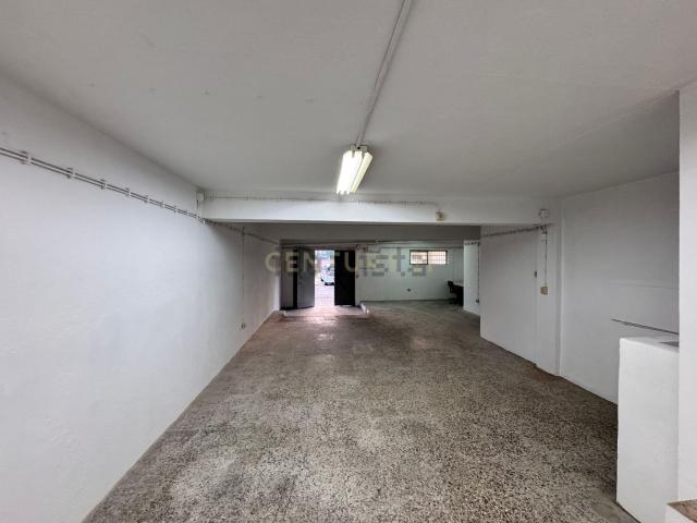 Armazém alugar em Monte Belo Sul, Setúbal