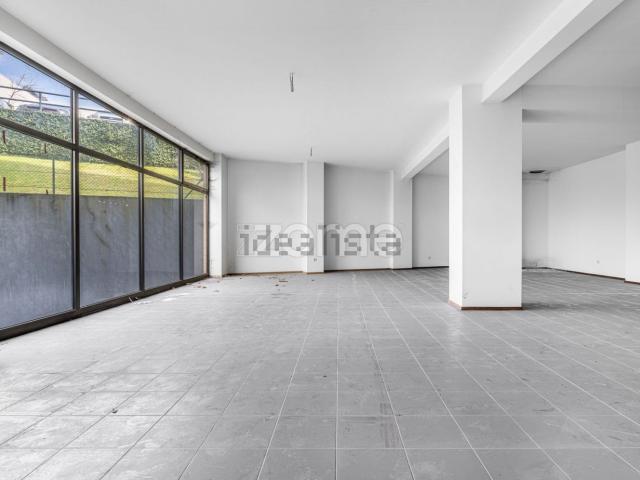 Loja venda em Braga (São Vicente), Braga