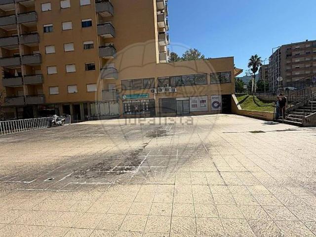 Loja venda em Braga (São Vítor), Braga