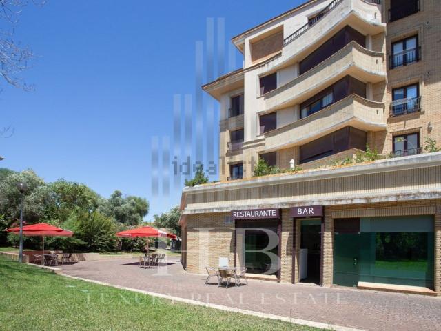 Loja venda em Urbanização Real Forte, Santiago Dos Velhos