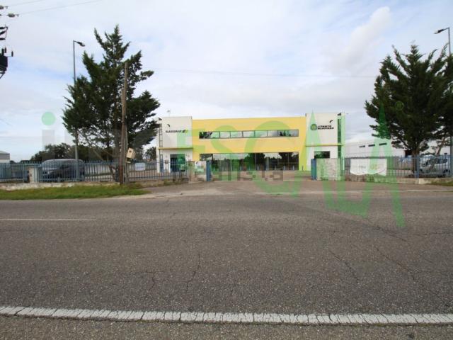 Armazém venda em Salvaterra De Magos, Santarém
