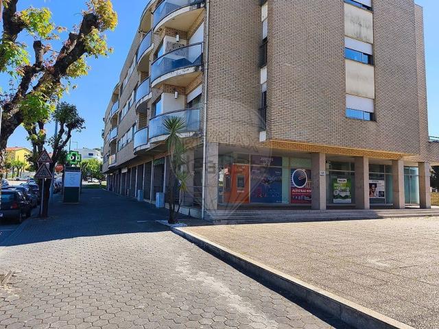 Loja venda em Santa Maria Da Feira, Aveiro
