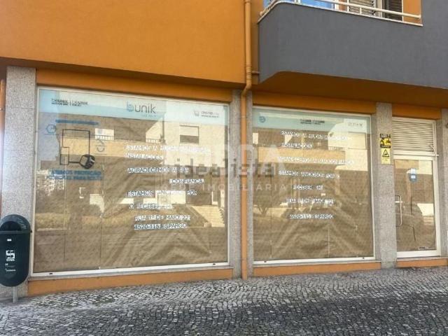 Loja alugar em Santa Maria Da Feira, Aveiro