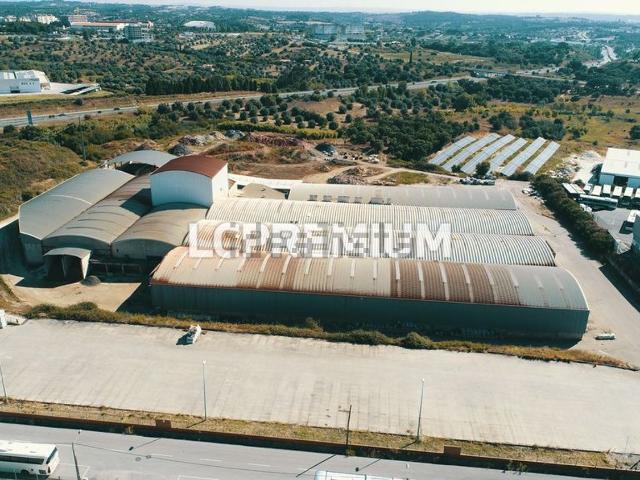 Armazém venda em Torres Novas, Santarém
