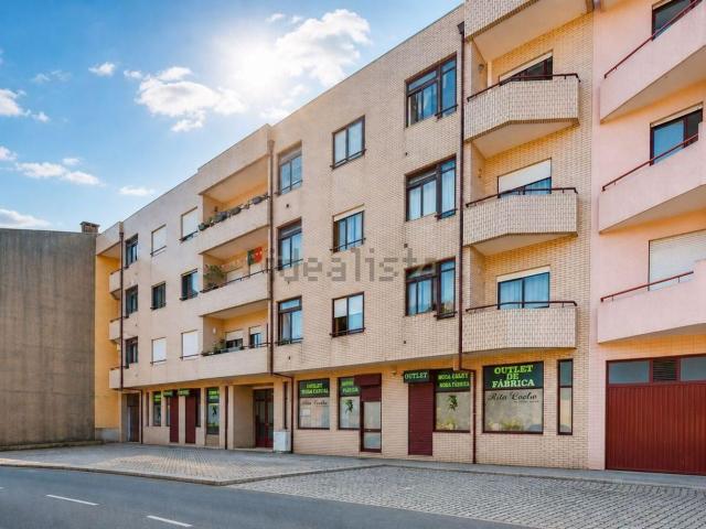 Loja venda em Lugar do Castelo, Vila Nova De Gaia