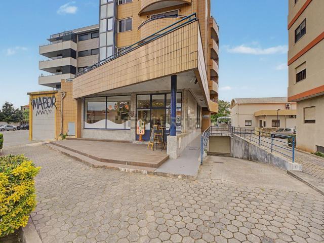 Loja alugar em Canidelo, Vila Nova De Gaia