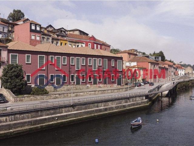 Loja venda em Lugar do Castelo, Vila Nova De Gaia