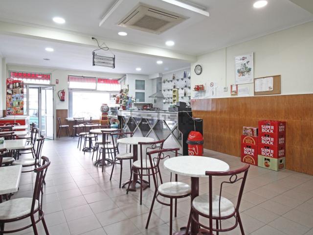 Ponto Comercial alugar em Vila Nova De Gaia, Santa Marinha
