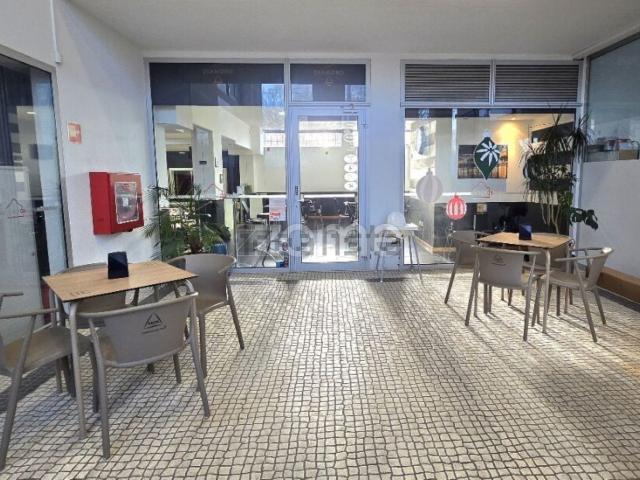 Loja alugar em Devesas, Vila Nova De Gaia