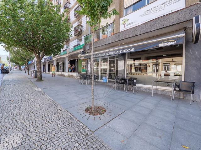 Loja venda em Santo Tirso, Porto
