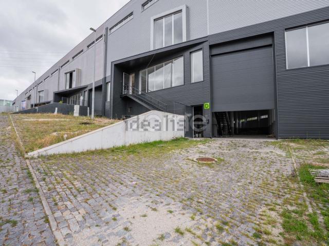 Armazém venda em Santo Tirso, Porto