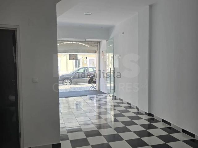 Loja alugar em Seixal, Setúbal