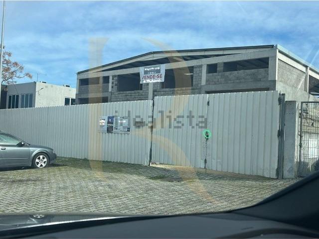 Armazém venda em Seixal, Setúbal