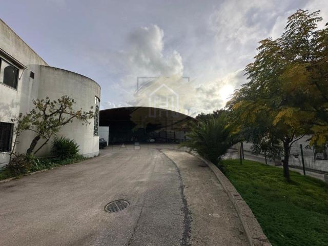 Armazém venda em Seixal, Setúbal