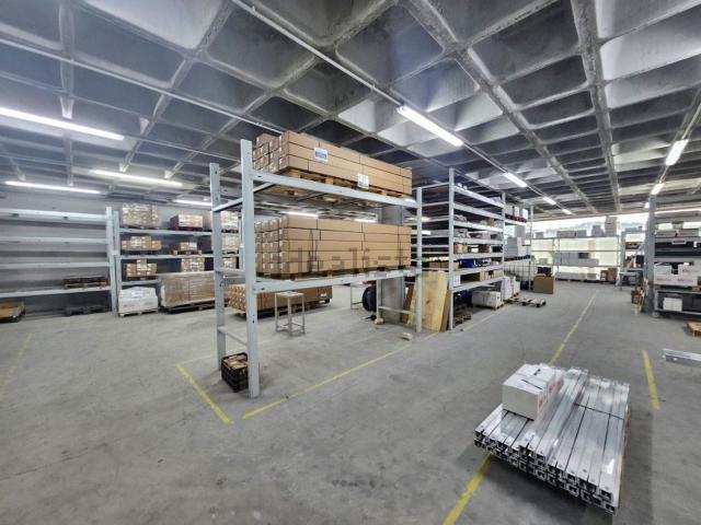 Armazém alugar em Braga
