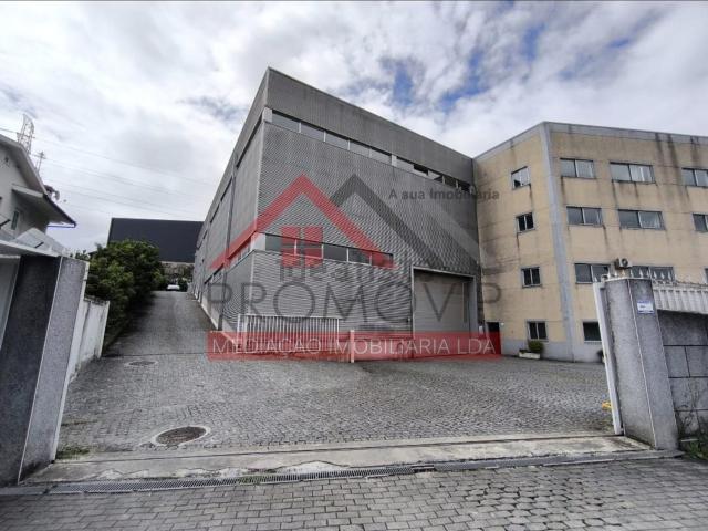 Armazém alugar em Serzedelo, Guimarães