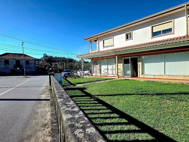 Loja alugar em Serzedelo, Póvoa de Lanhoso