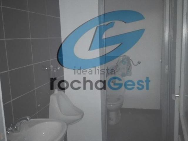 Armazém alugar em Vila Nova De Gaia, Porto