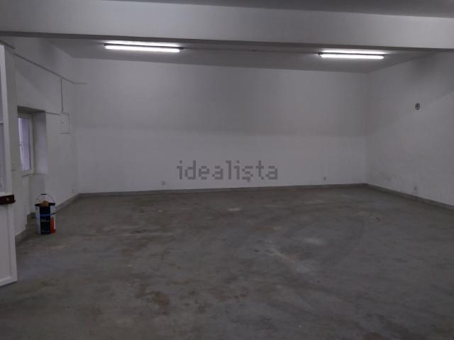 Armazém alugar em Albufeira e Olhos de Água, Albufeira