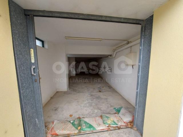 Armazém alugar em Setúbal