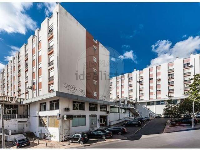 Loja venda em São Francisco Xavier, Setúbal