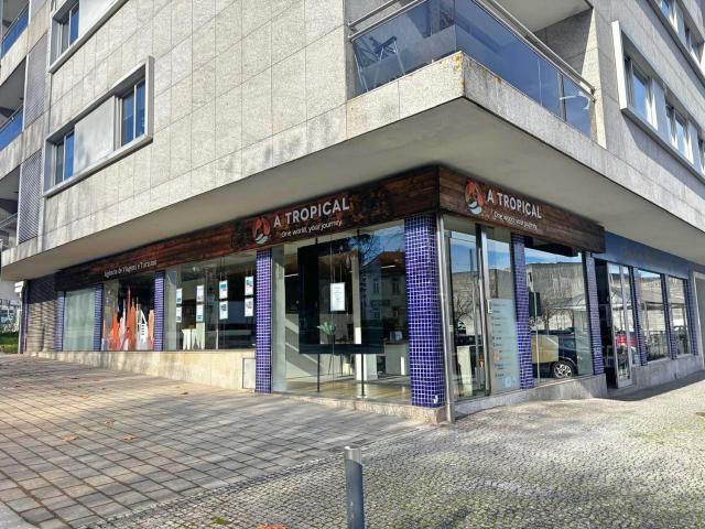 Loja venda em Lousada, Porto