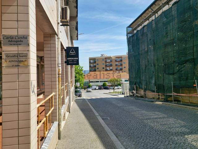 Loja alugar em Lousada, Porto