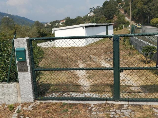Armazém venda em Soalhães, São Salvador