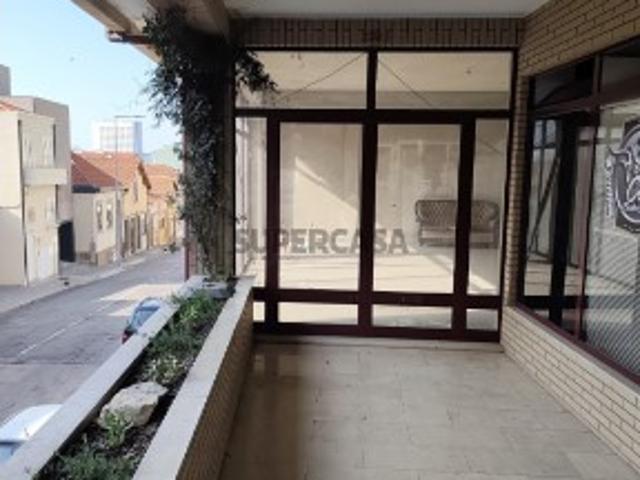 Armazém venda em Vila Nova De Gaia, Porto