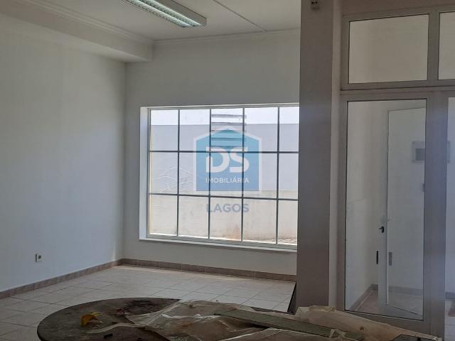 Loja venda em Bairro Operário, Lagos