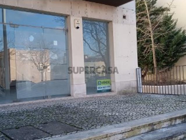Armazém venda em Santarém