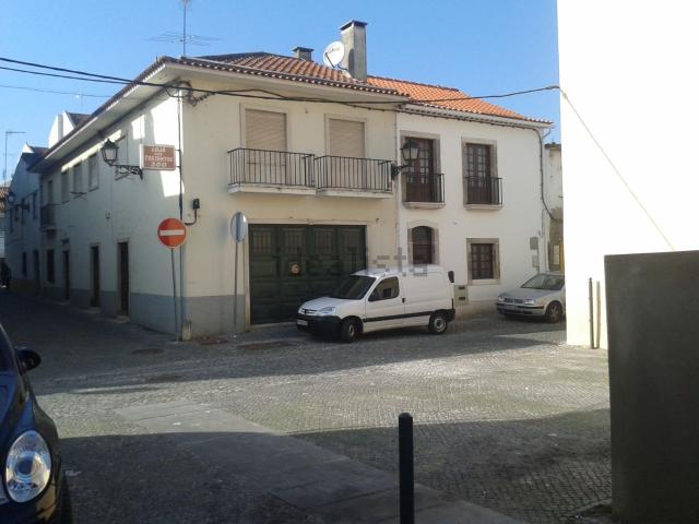 Armazém alugar em Tomar, Santarém