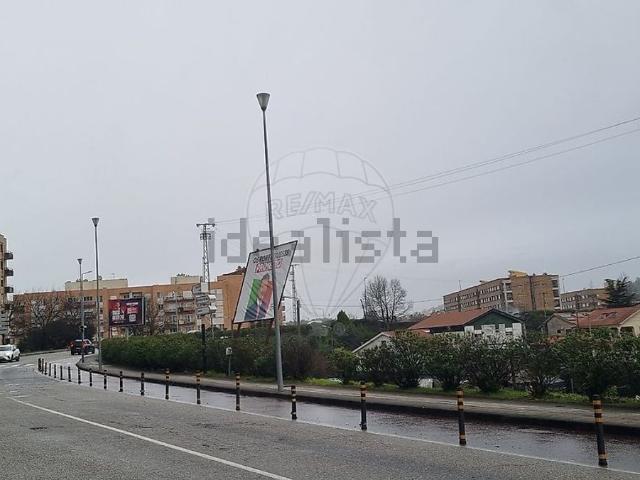 Loja venda em Valongo, Porto