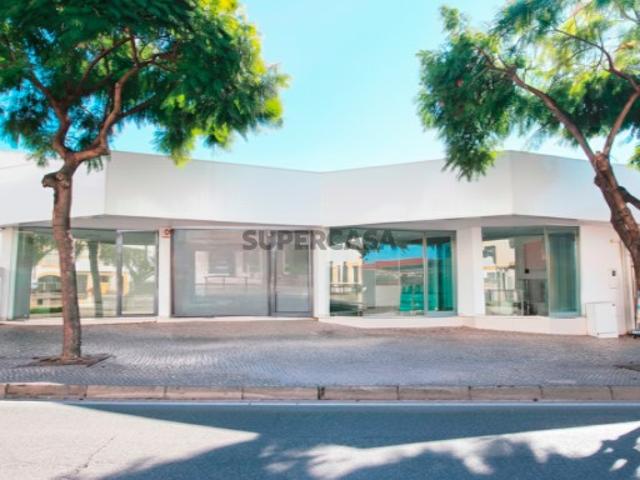 Armazém venda em Albufeira e Olhos de Água, Albufeira